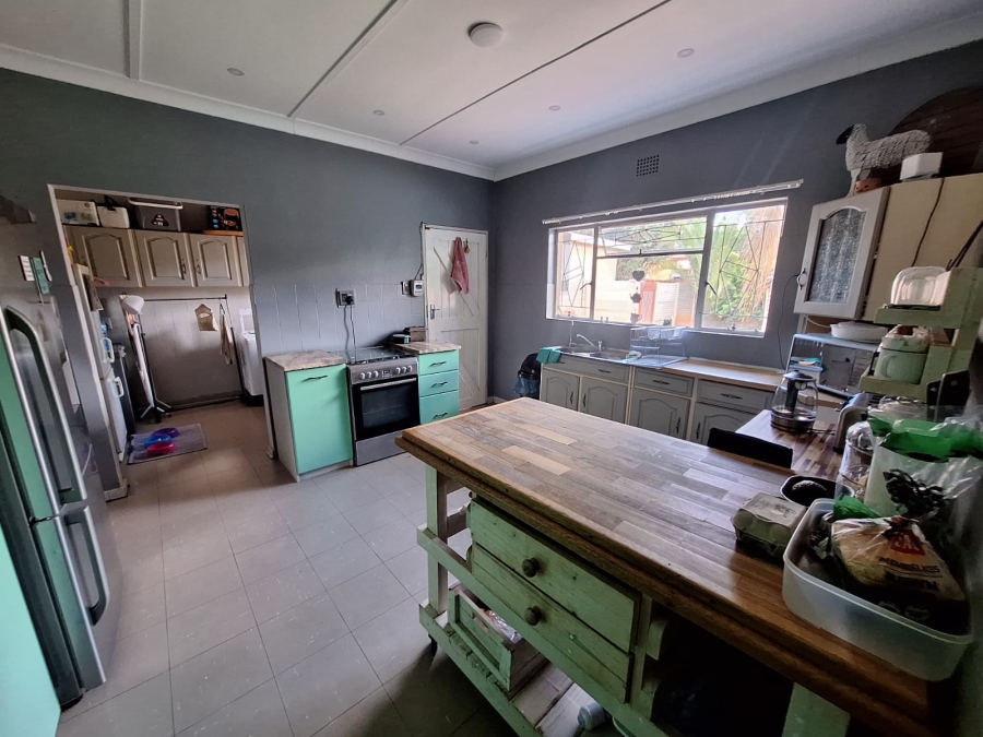 4 Bedroom Property for Sale in Rhodesdene Northern Cape